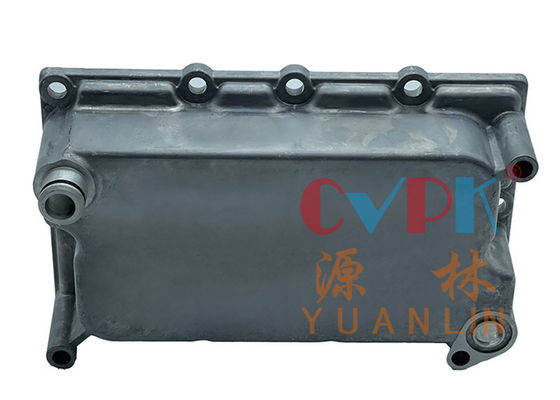 कोमात्सु इंजन PC120 S4D95 के लिए 6205-61-5220 खुदाई डीजल इंजन तेल कूलर कवर 6205-61-5220